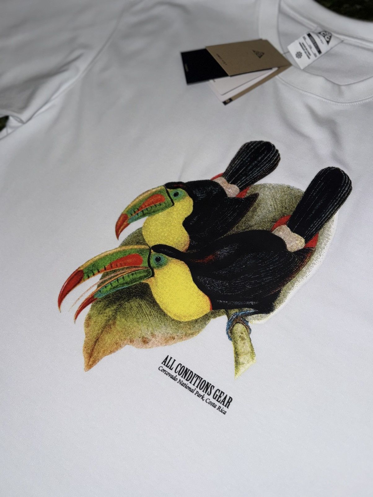 Nike ACG [XXL] Nike ACG Dri-Fit Graphic Printed T-Shirt – White Size US XXL / EU 58 / 5 - 2 Thumbnail