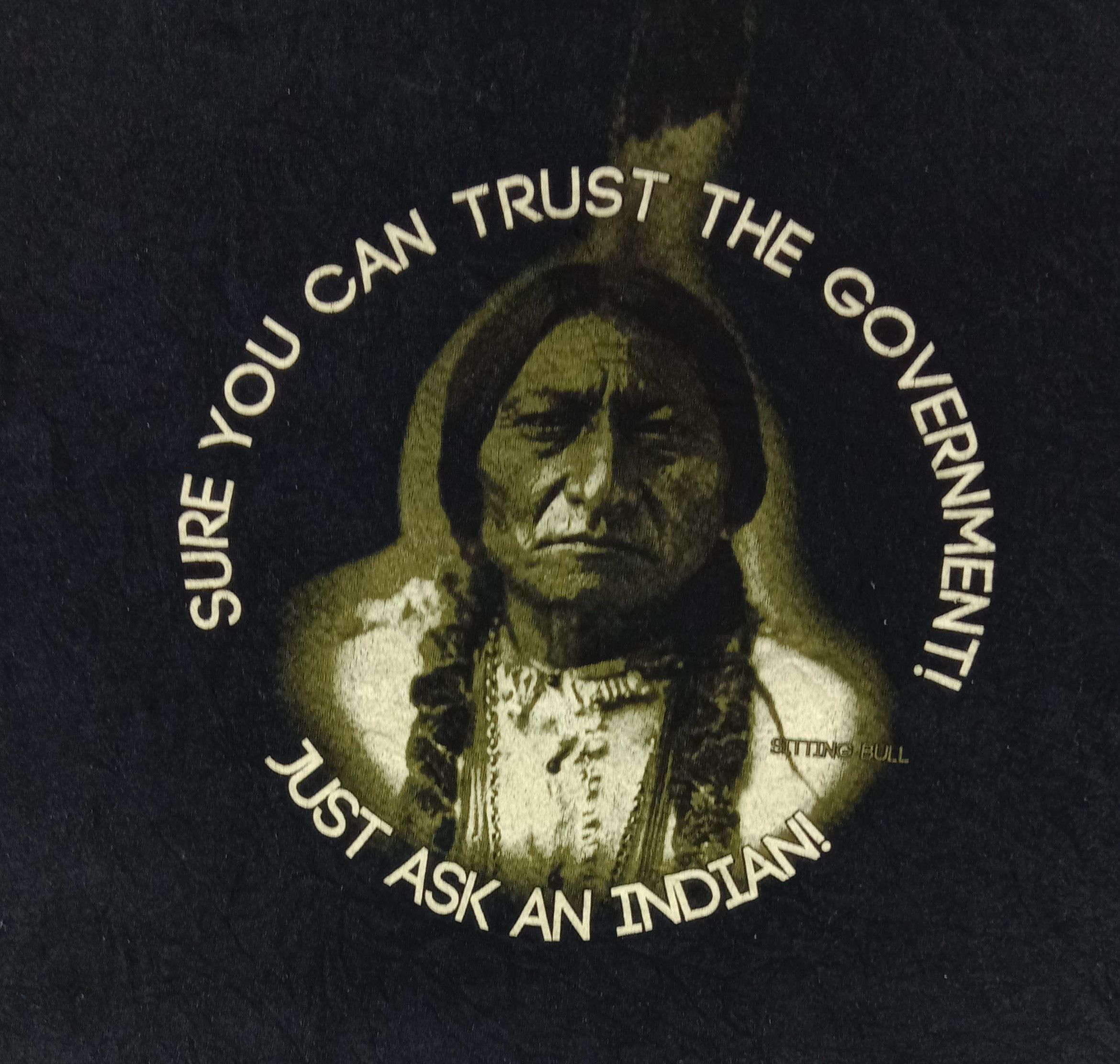 Vintage Vintage Red Indian Chief Joseph Over Printed T Shirt Size US L / EU 52-54 / 3 - 2 Thumbnail