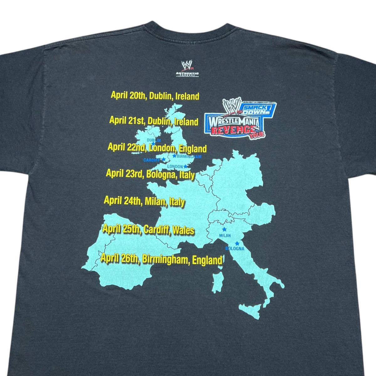 WWE Vintage 2005 WWE WrestleMania Revenge Tour Smackdown T-Shirt Size US XL / EU 56 / 4 - 9 Thumbnail