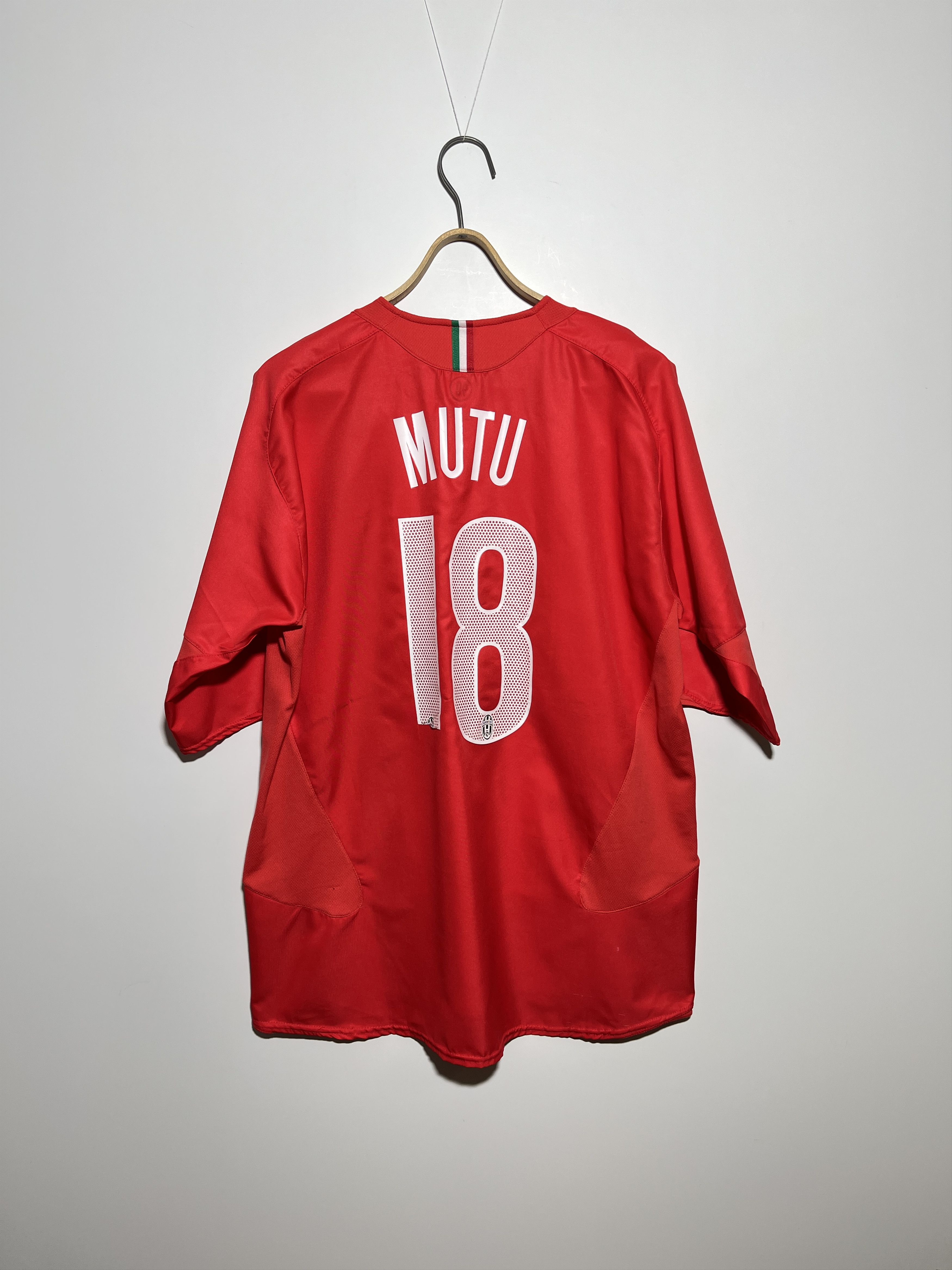 Nike × Vintage Nike Juventus #18 Mutu 2005-2006 Third Football Jersey Size US XL / EU 56 / 4 - 2 Thumbnail