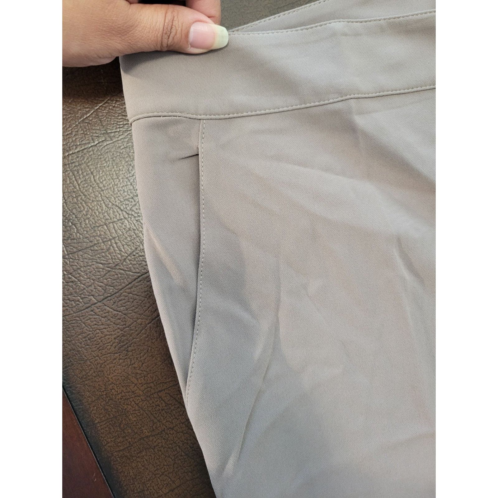 St. John St John Pants Sz 8 Khaki Dove Straight Leg Trousers $395 Size 30" / US 8 / IT 44 - 4 Thumbnail