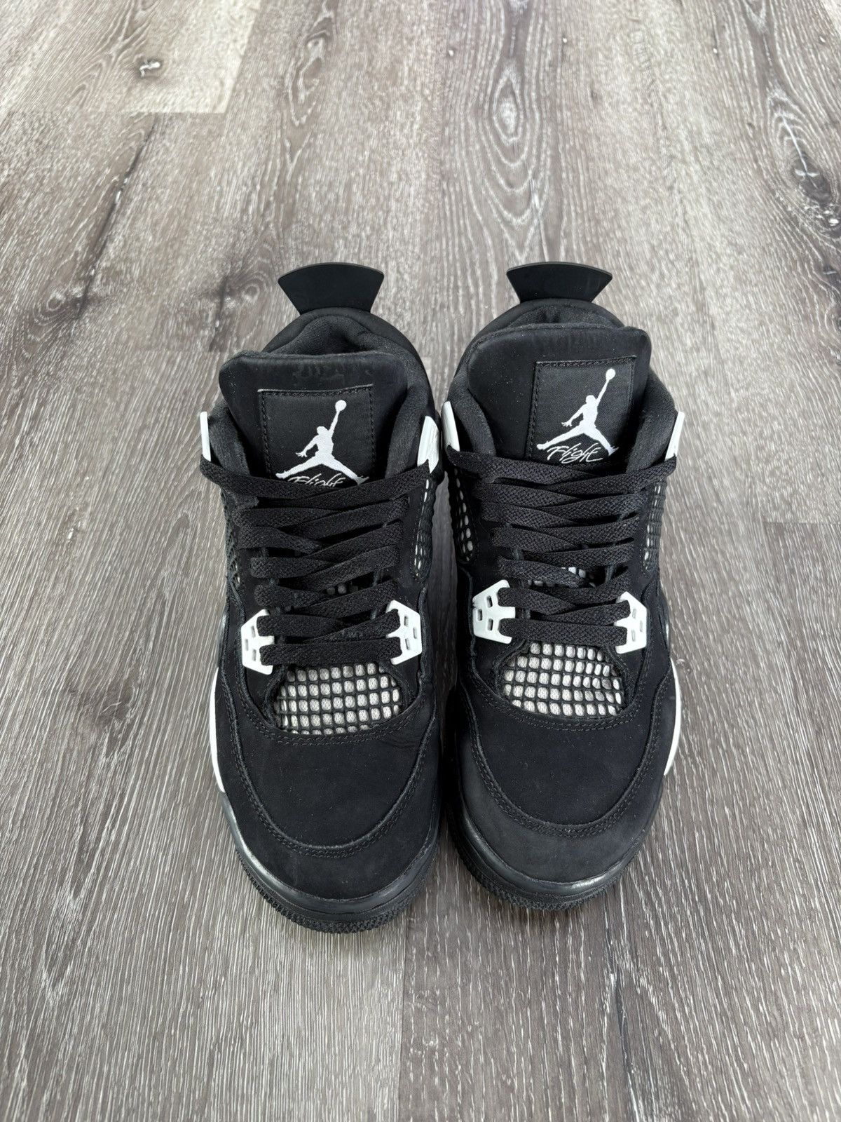 Jordan Brand Air Jordan 4 Retro “White Thunder” (GS) **PRE-OWNED** Size US 6 / EU 39 - 3 Thumbnail