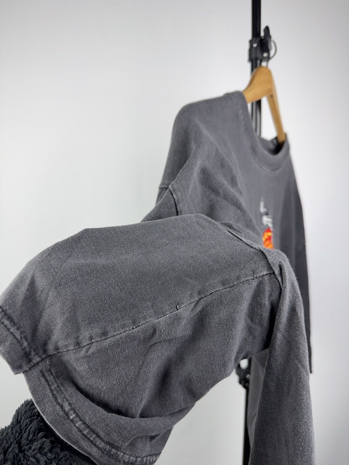 Vintage Vintage 90s Faded Royal Enfield Embroidered Motorcycle Tee Size US XL / EU 56 / 4 - 4 Thumbnail