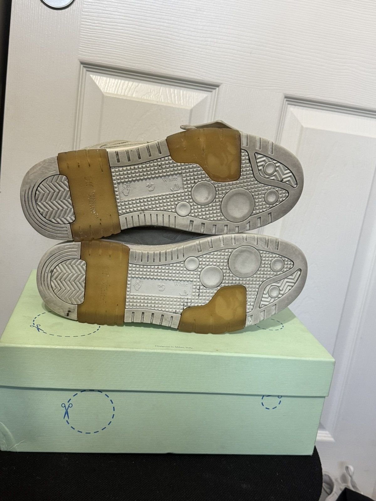 Off-White ‘Out of office’ off-white curb sneaker Size US 10 / EU 43 - 5 Thumbnail