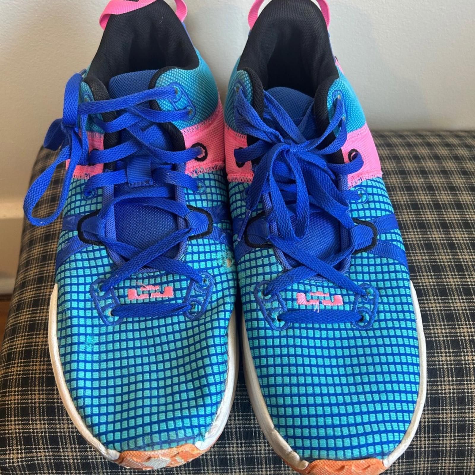 Nike Nike LeBron 6 Men Basketball Shoes Blue Pink Size 11.5 Size US 11.5 / EU 44-45 - 2 Thumbnail