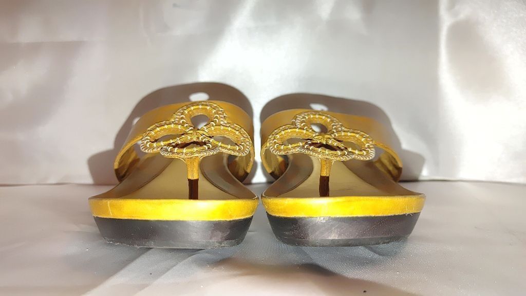 Cole Haan Cole Haan Larissa Patent Leather Thong Sandals Size 5.5 Size US 5.5 / IT 35.5 - 4 Thumbnail