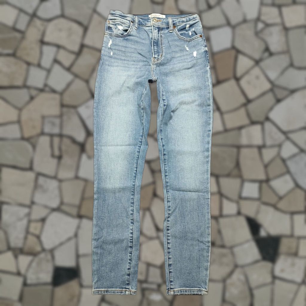 Abercrombie & Fitch Abercrombie & Fitch Jeans Womens 4/27 X 28 Inseam Super Skinny Ankle High Rise Size 27" / US 4 / IT 40 - 1 Thumbnail