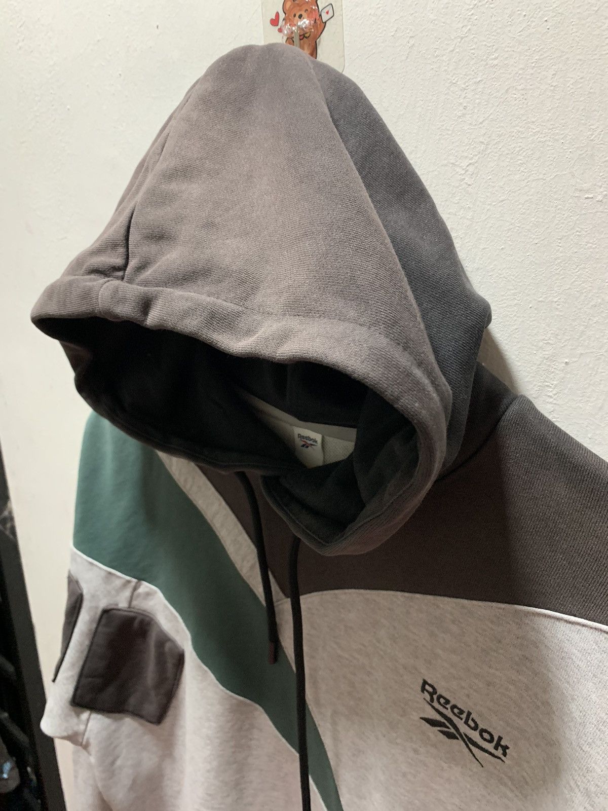 Reebok Vintage Reebok Hoodie Size M Gray Size US M / EU 48-50 / 2 - 8 Thumbnail