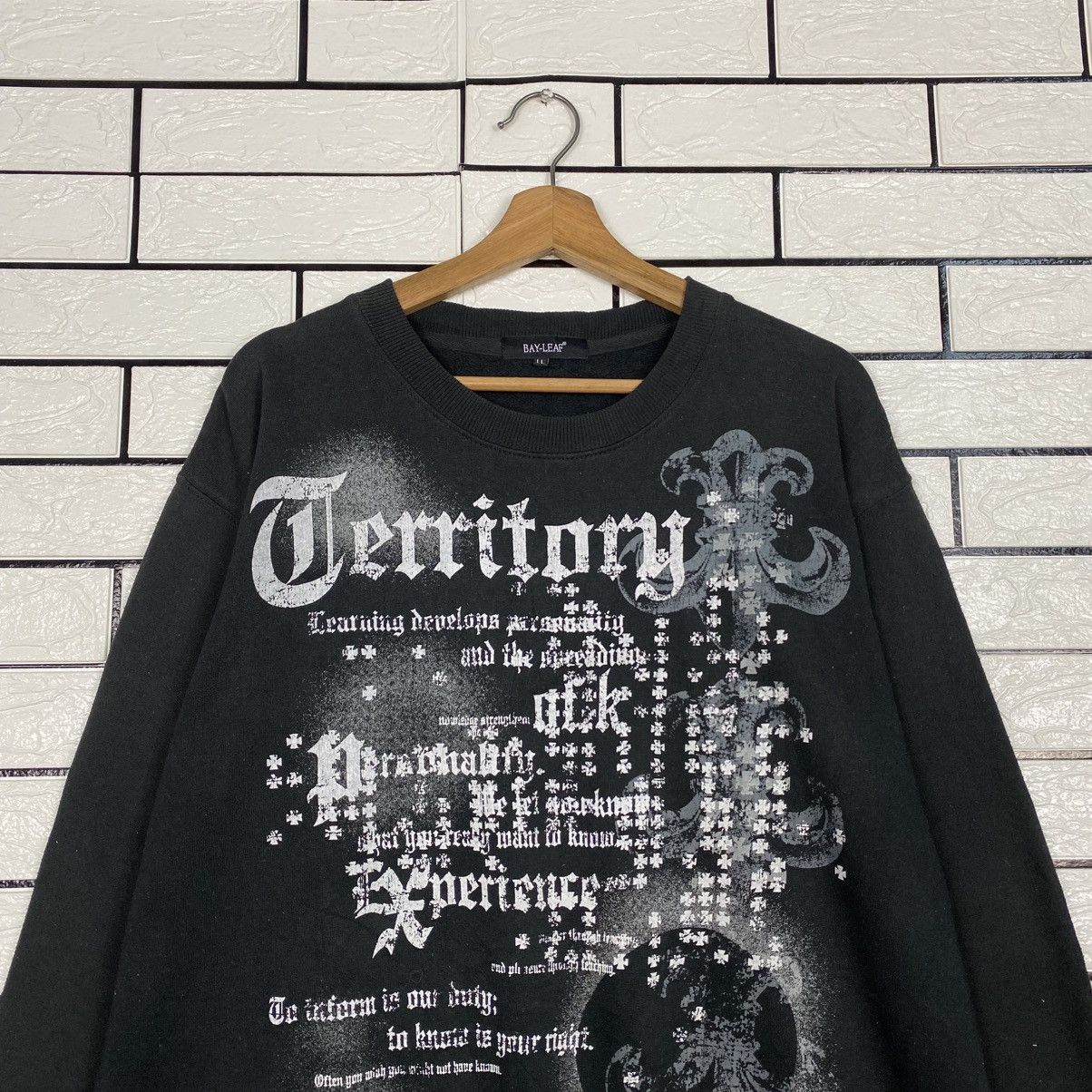 Japanese Brand 📌Vintage Sweatshirt Bay-Leaf Overprint Punk Design Size US L / EU 52-54 / 3 - 4 Thumbnail