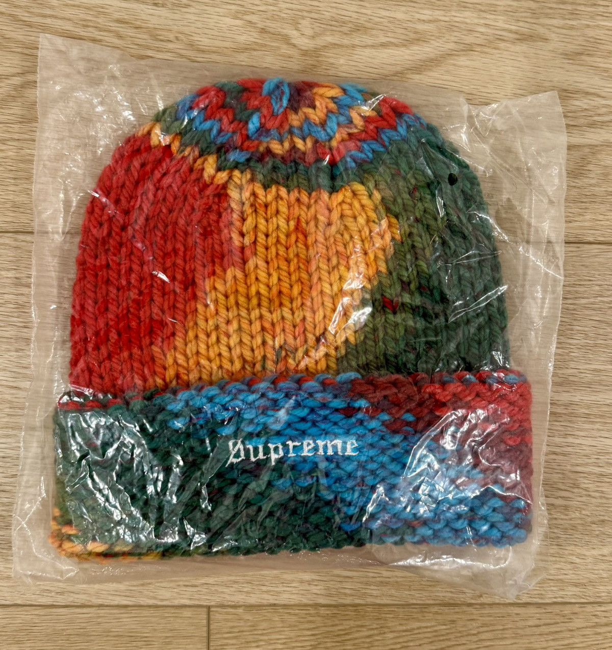 Supreme Supreme Gradient Spacedye Beanie Size ONE SIZE - 1 Thumbnail