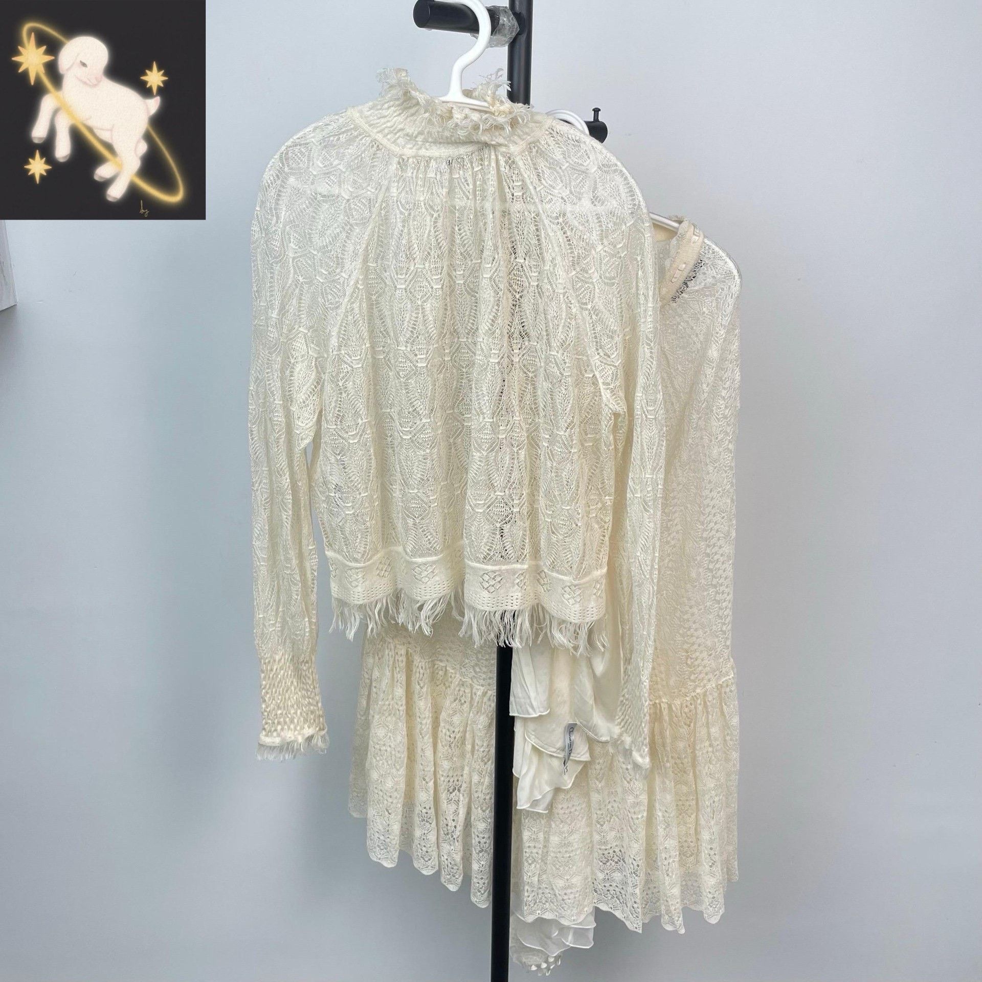 Dior Dior Linen Embroidered White Hoodie 40 Men Size US M / EU 48-50 / 2 - 1 Thumbnail