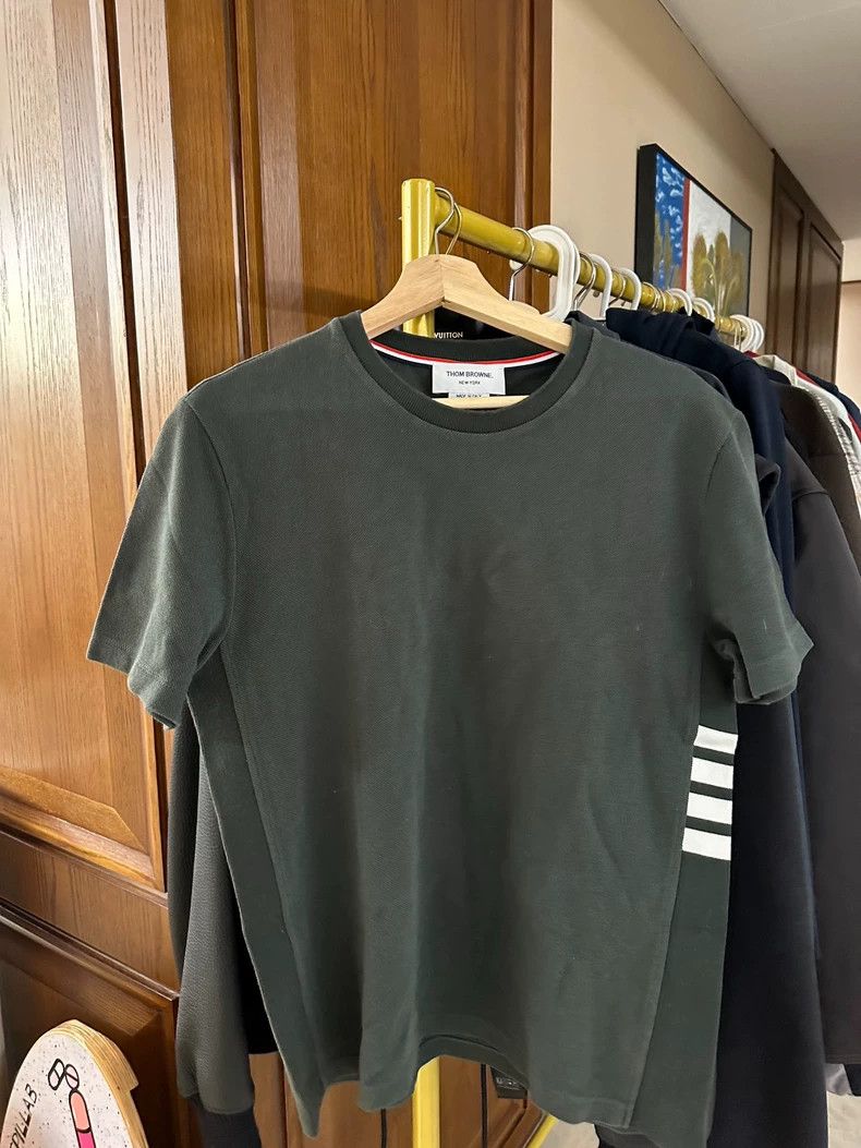 Thom Browne Thom browne Men's T-shirt 2504-Nextarrow Size US S / EU 44-46 / 1 - 1 Thumbnail