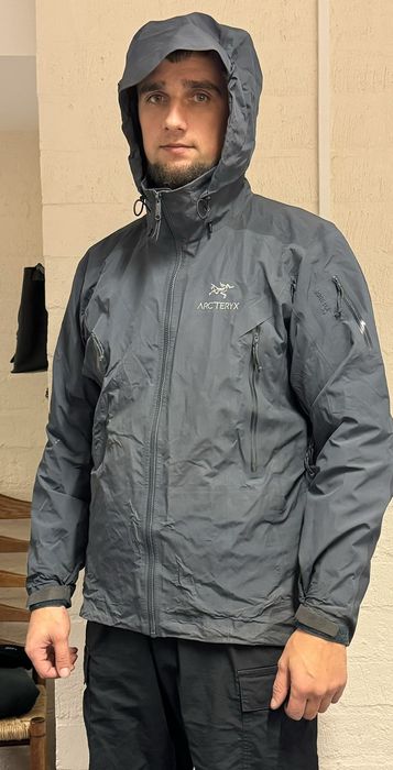 Vintage Arc’teryx Gore Tex Pro Shell Jacket Nylon Gorpcore