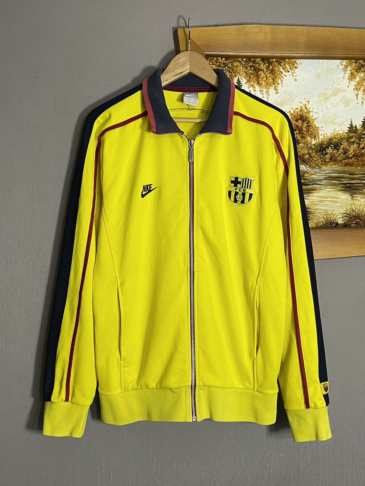 Nike Vintage Nike Barcelona Track Jacket Soccer Jersey Blokecore Size US L / EU 52-54 / 3 - 5 Thumbnail