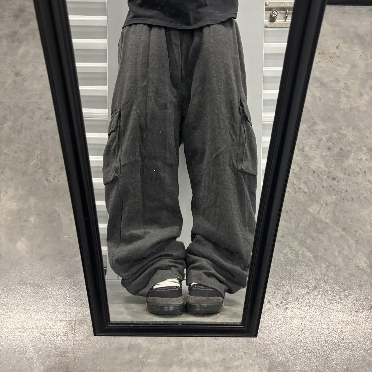 Japanese Brand × Vintage Crazy Vintage 90s Baggy Dark Grey Streetwear Skater Style Wide Leg Cargo Sweatpants! Size US 38 / EU 54 - 2 Thumbnail