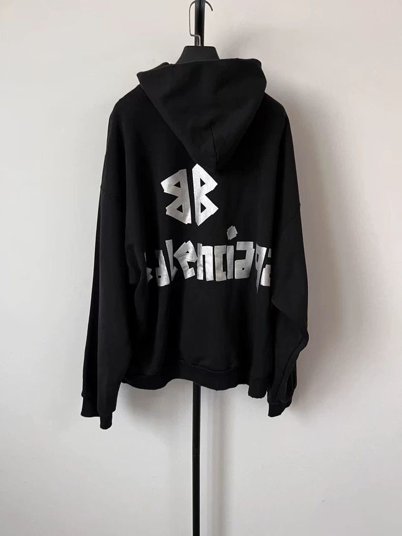 Balenciaga Balenciaga Pullover logo long sleeve sweater Size US M / EU 48-50 / 2 - 2 Thumbnail