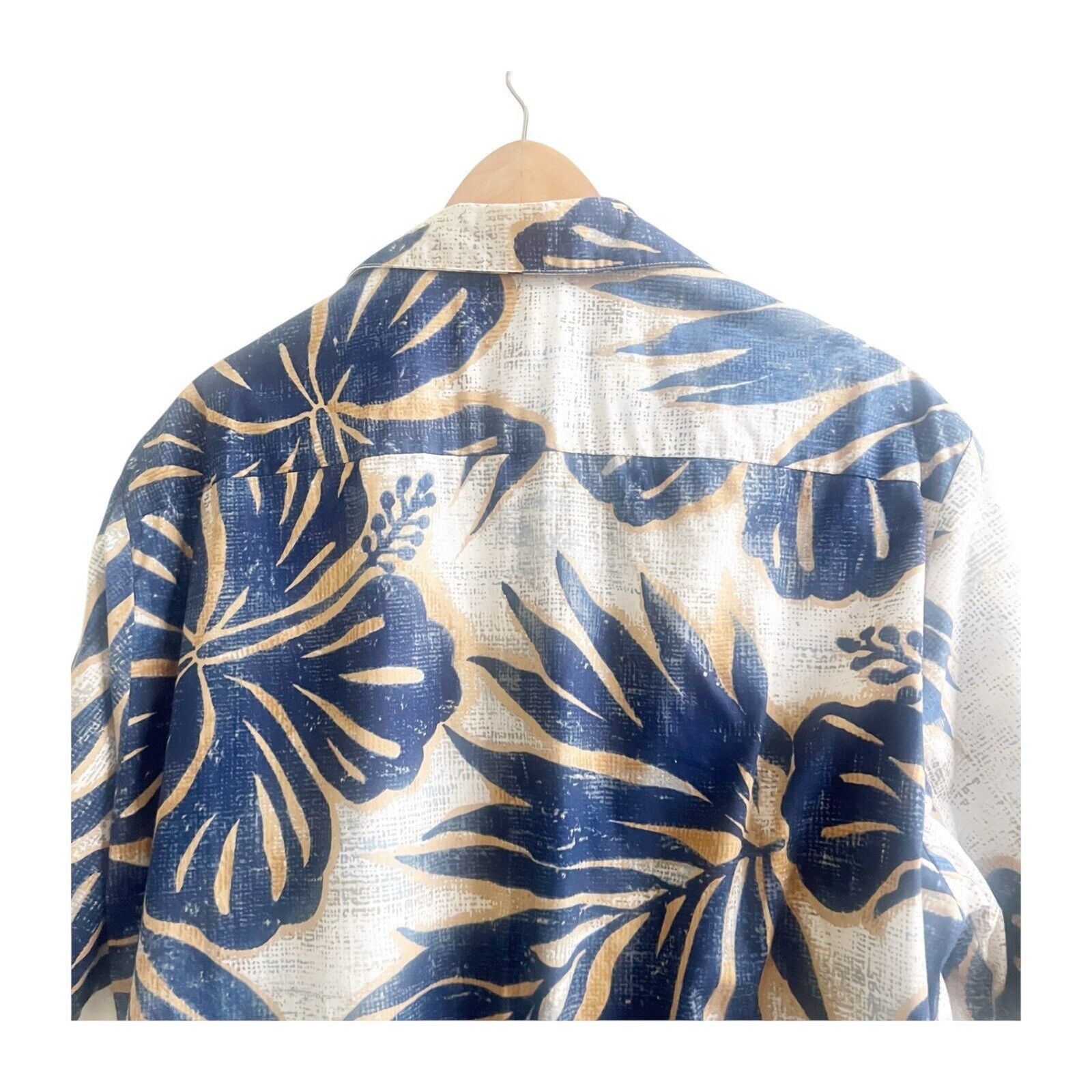 Hilo Hattie Hilo Hattie Men’s Hawaiian Shirt Size XL Tan Blue Cotton Size US XL / EU 56 / 4 - 3 Thumbnail