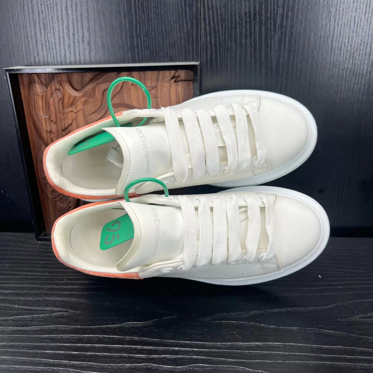 Alexander McQueen Alexander McQueen White Red Red Tail Sneakers 36 Size US 5.5 / IT 35.5 - 7 Thumbnail