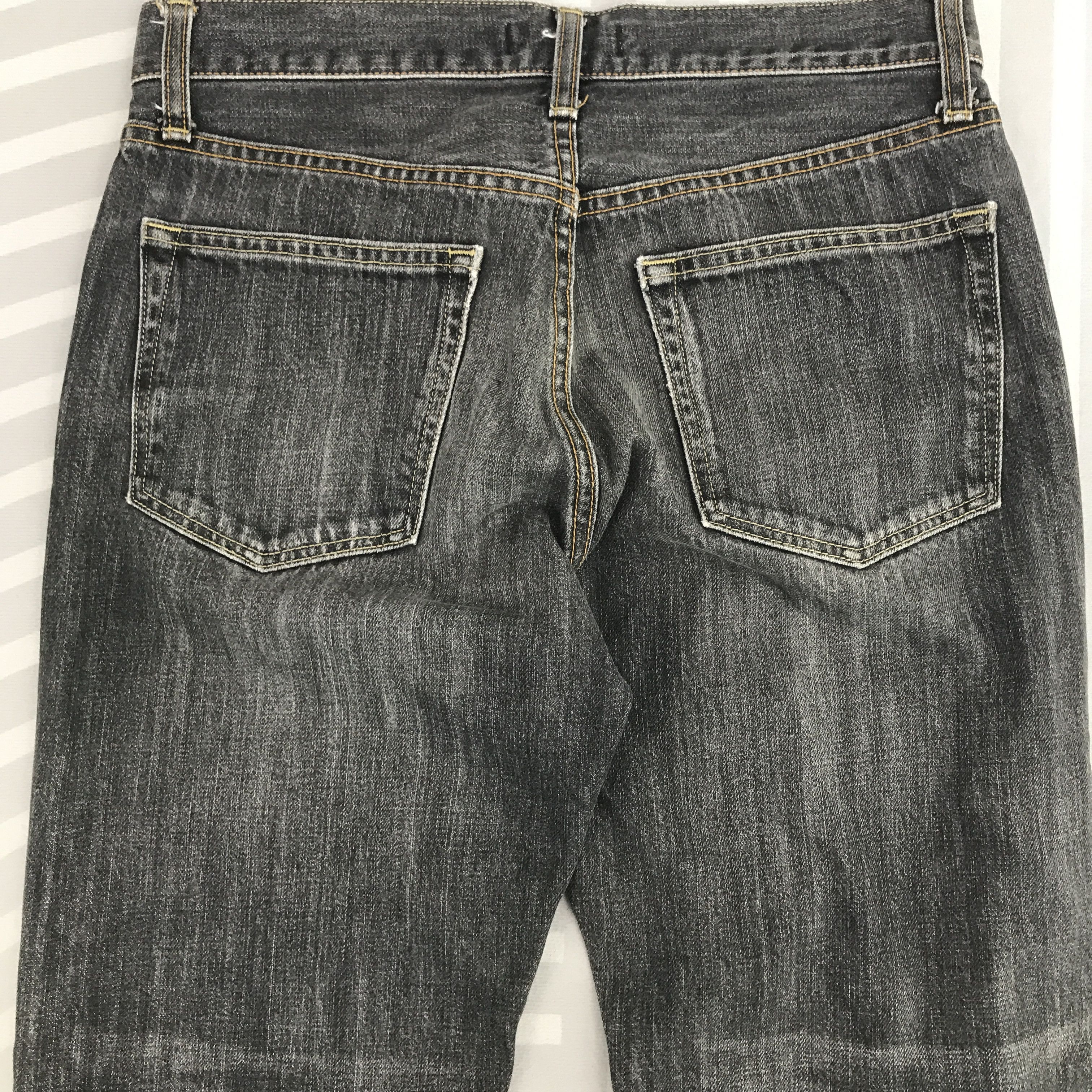 Uniqlo Japan Uniqlo Black faded Distressed Denim jeans pants Size US 29 - 5 Thumbnail