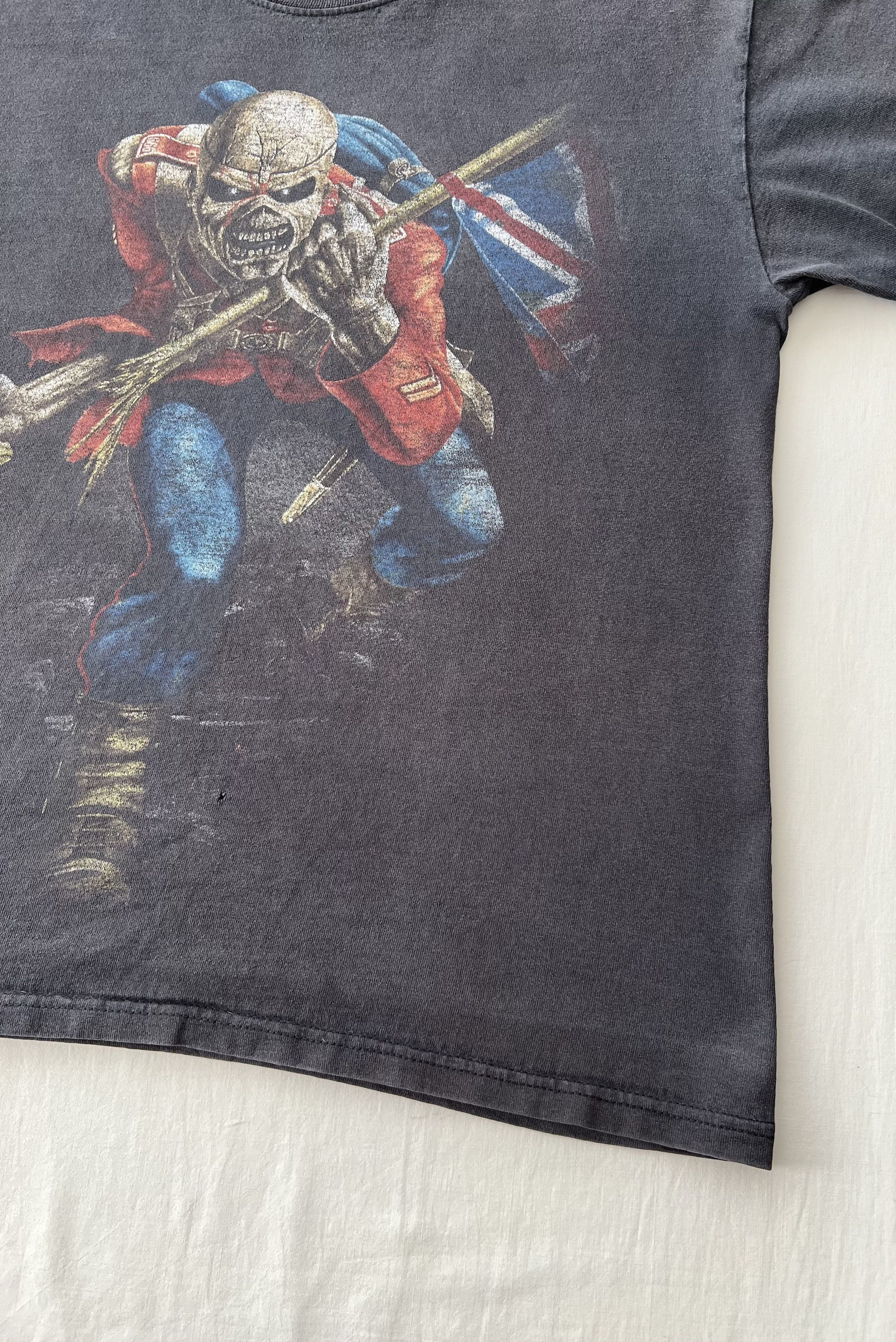 Band Tees Vintage 2010 Iron Maiden The Final Frontier Black T-shirt Size US L / EU 52-54 / 3 - 9 Thumbnail