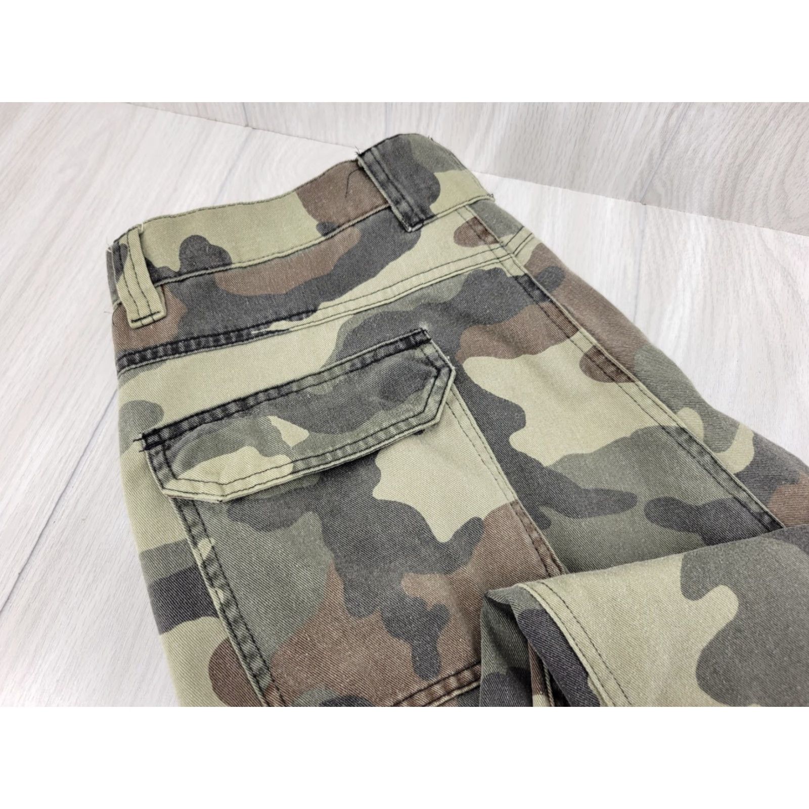 Vintage VINTAGE Big Creek Clothing Co. Camo Hunting Pants Mens 34x30 Camouflage Cargo Pants Mens Boys Womens not applicable Size US 34 / EU 50 - 6 Thumbnail