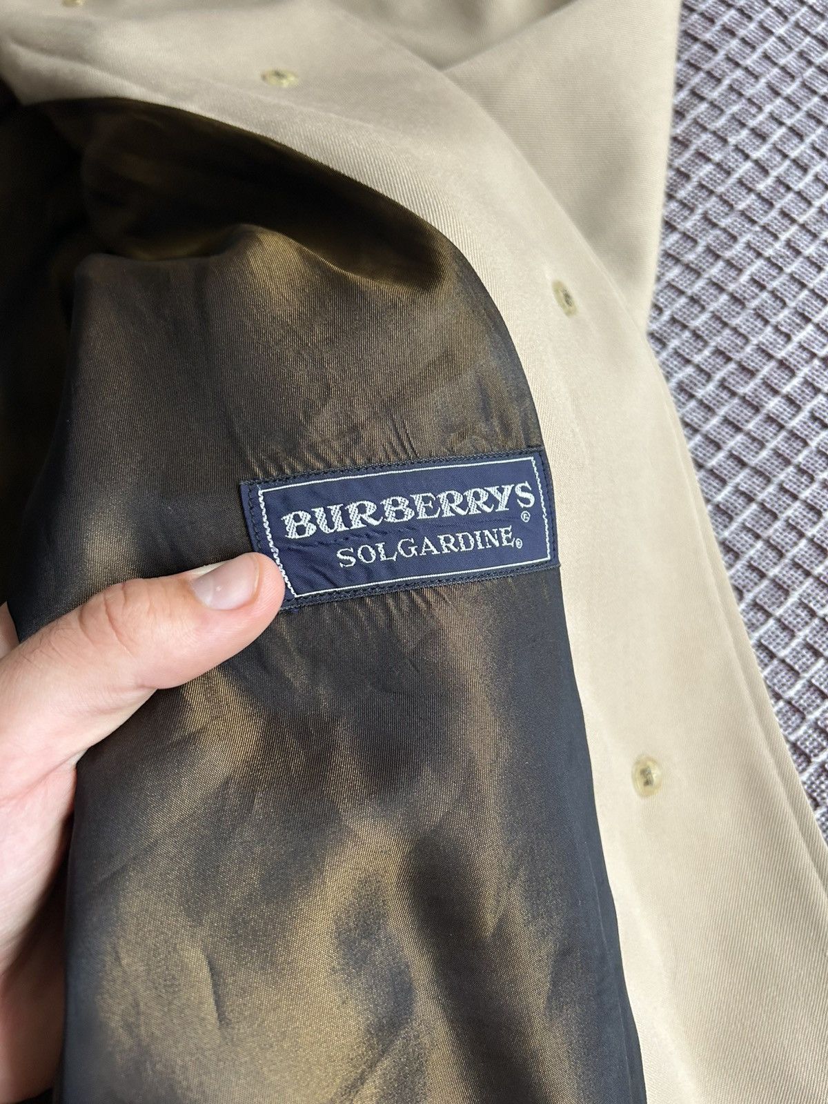 Burberry Vintage Burberrys 90s Heavy Trench Coat Mens Solid Style Size US XL / EU 56 / 4 - 11 Thumbnail