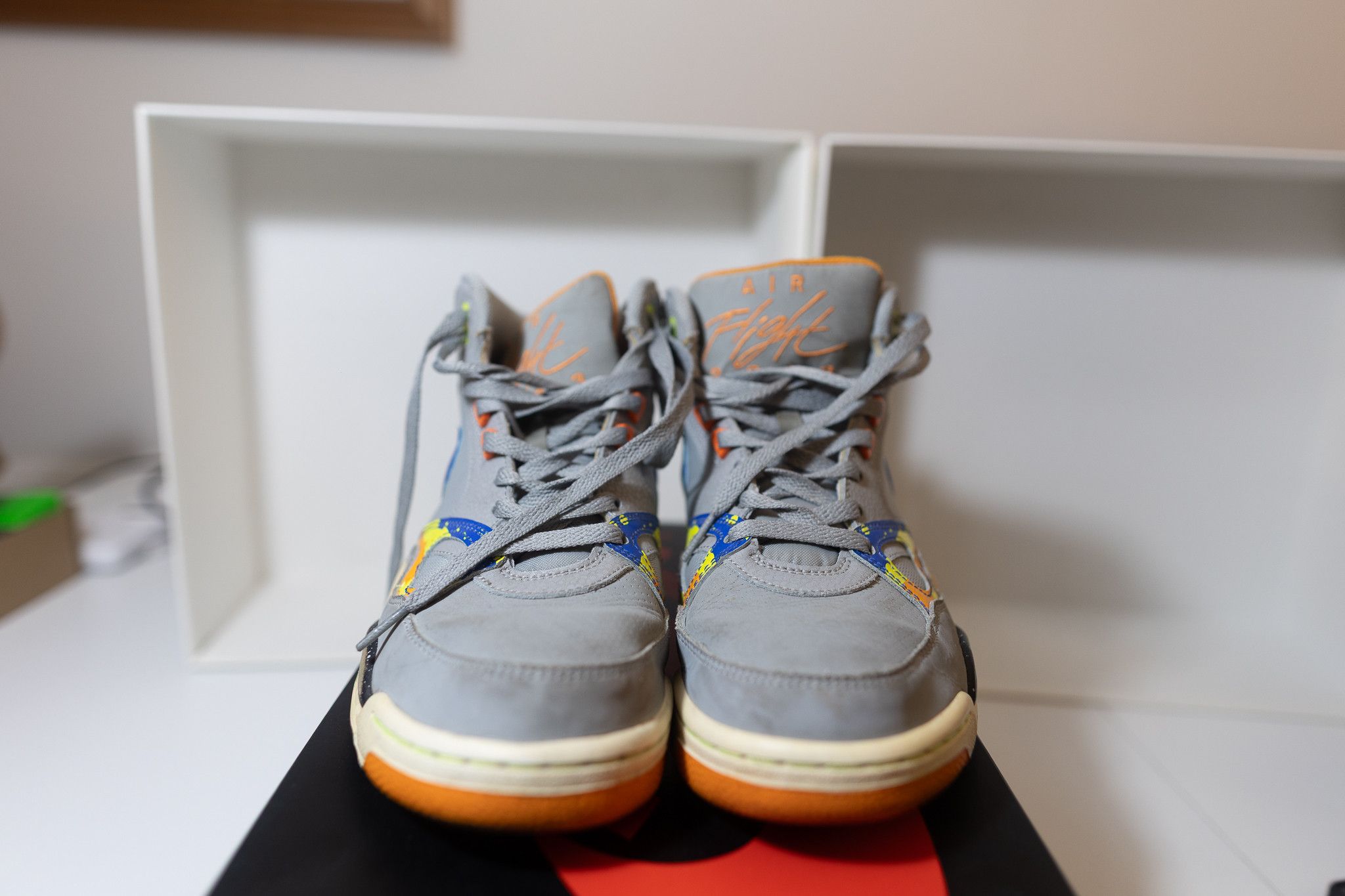 Nike Nike 2013 Air Flight Mid Trainers Size US 9 / EU 42 - 3 Thumbnail