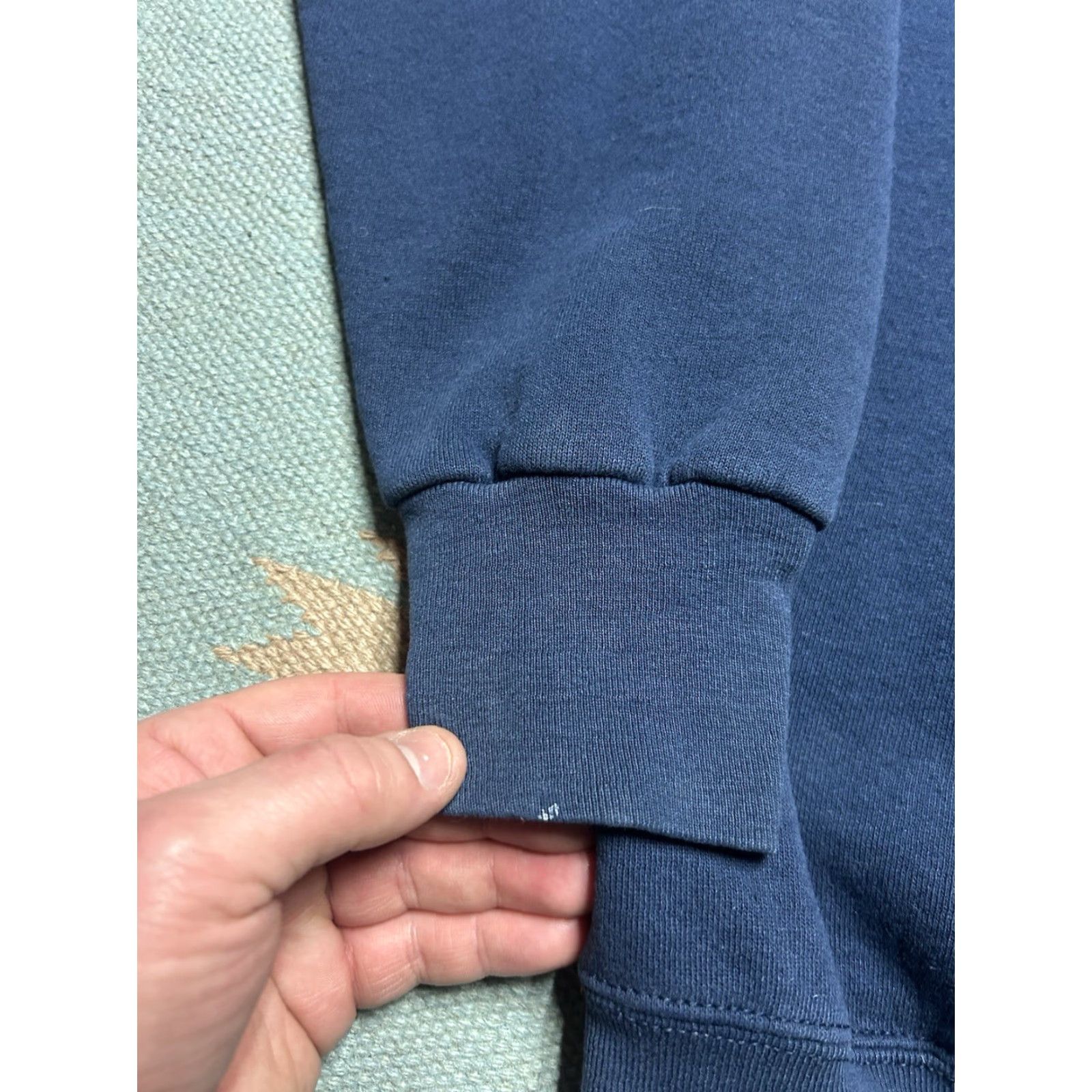 Vintage VINTAGE 90s LOONEY TUNES TAZ EMBOSSED BLUE SWEATSHIRT ADULT XL CREWNECK MEN Blue XL Sweatshirt 90s Taz Looney Tunes Embossed - Mens Size US XL / EU 56 / 4 - 7 Thumbnail