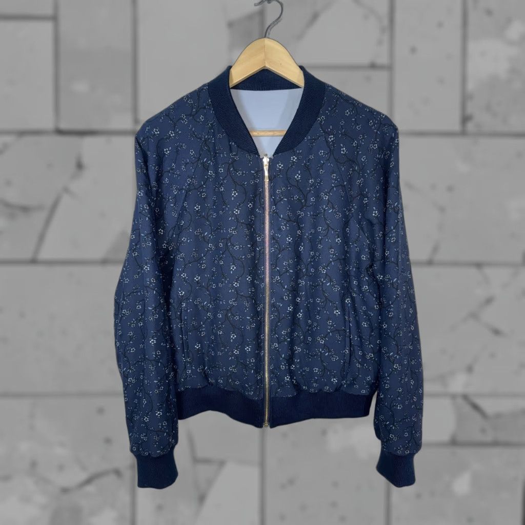 Vintage Kate Spade Jacket Women's M Blue Floral Reversible Bomber Out West Wild Roses Size M / US 6-8 / IT 42-44 - 1 Thumbnail