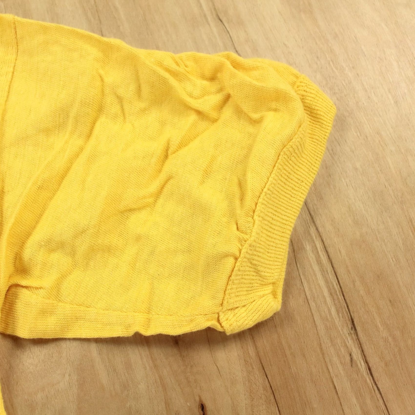 Vintage vtg 80s single stitch t-shirt MEDIUM west haven connecticut shoreline 15k run Shirt Adult M Yellow vintage Cotton Crew Neck Short Sleeve Graphic Print Size US M / EU 48-50 / 2 - 4 Thumbnail