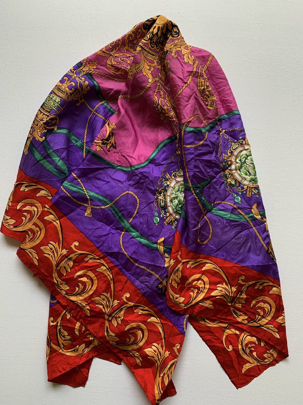 Balenciaga Vintage Balenciaga 34.4 x 34.4 Inches silk scarf Size ONE SIZE - 2 Thumbnail