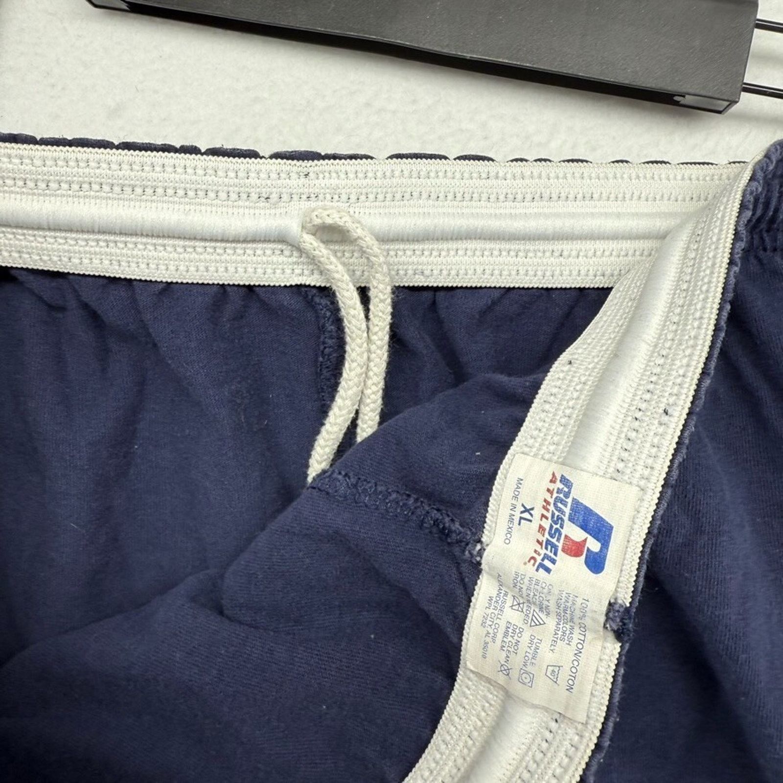 Russell Athletic × Vintage Vintage Michigan Shorts men's XL Blue Russell Athletic Size US 32 / EU 48 - 8 Thumbnail