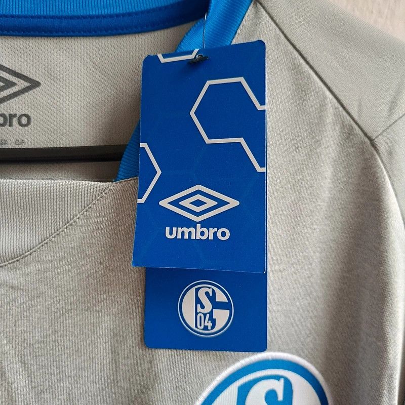 Umbro BNWT Schalke 04 2018/2019 Away Football Jersey XL Umbro Size US XL / EU 56 / 4 - 8 Thumbnail