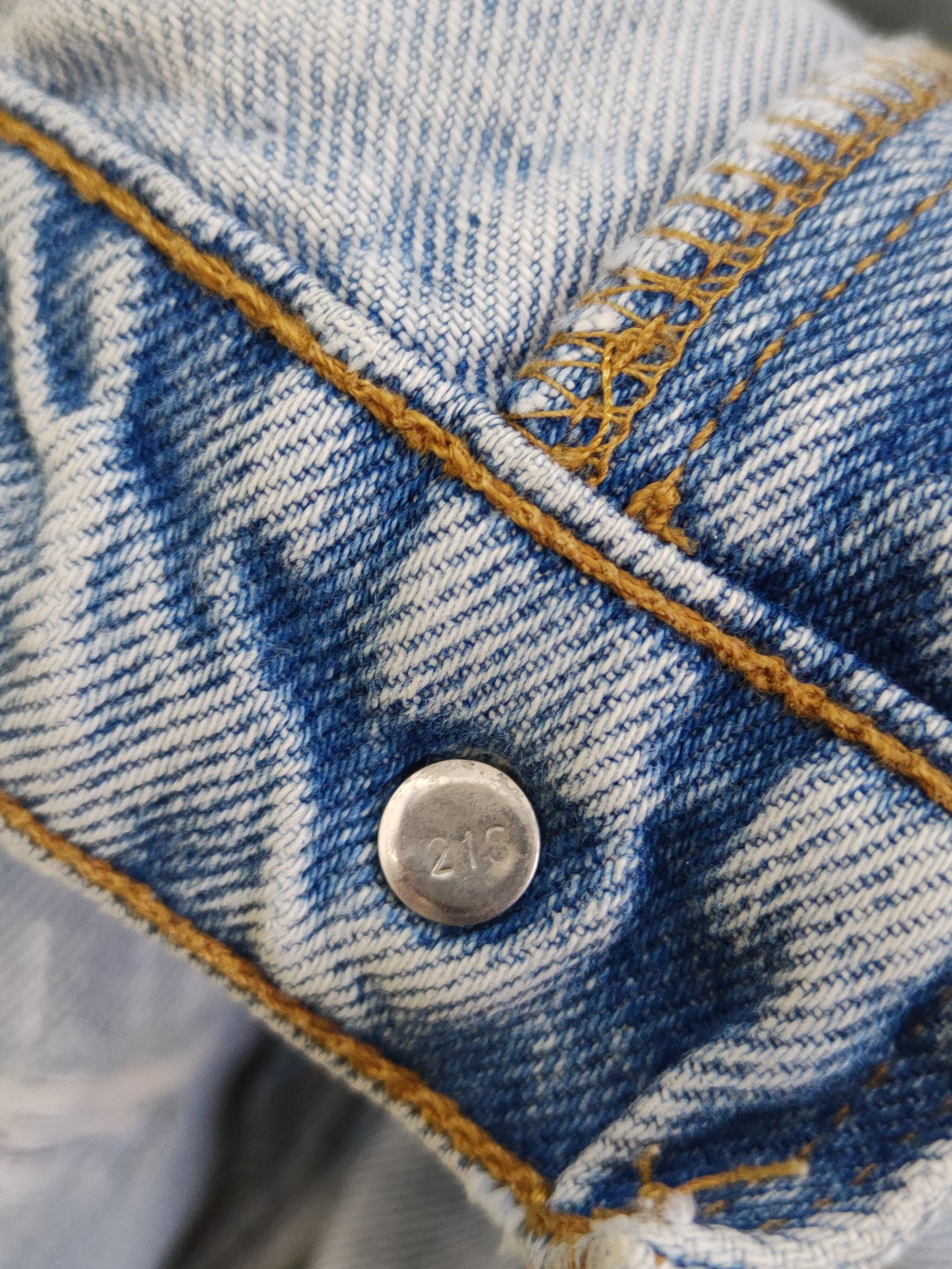 Levi's 505 Levi's Light Blue Distressed Ripped Jeans #W1572 Size US 34 / EU 50 - 16 Thumbnail