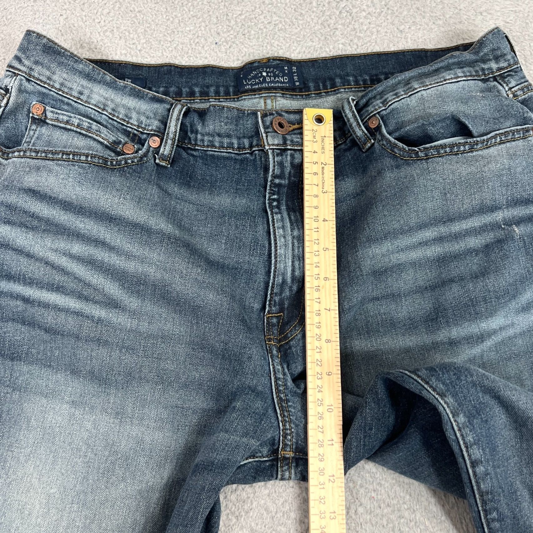 Lucky Brand VINTAGE Lucky Brand 410 Jeans 38x32 Slim Straight Blue Medium Wash Mens Size US 38 / EU 54 - 4 Thumbnail