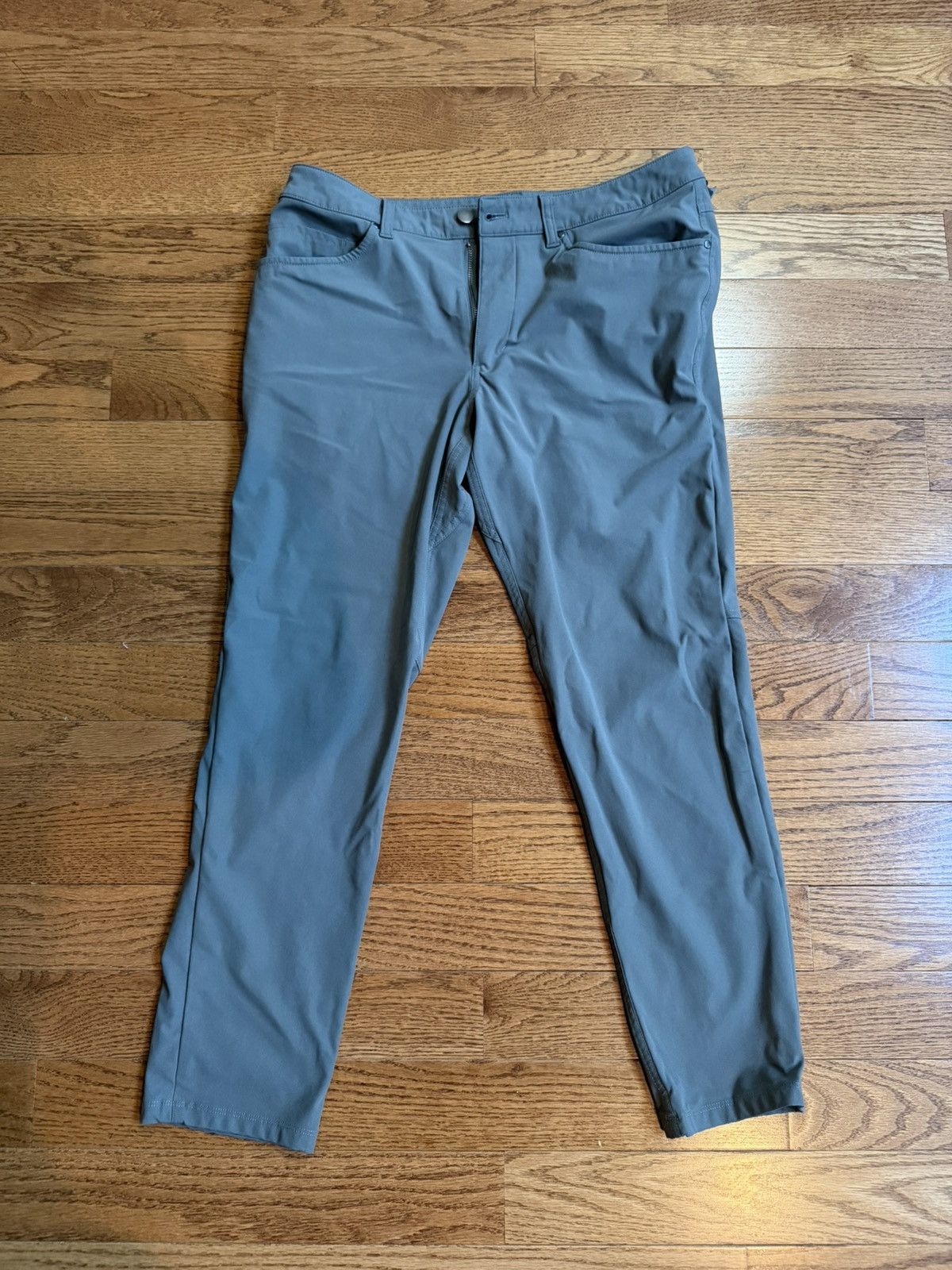 Lululemon Lululemon ABC Slim-Fit 5 Pocket Pant - Grey Sage - 33x30 Size US 33 - 1 Thumbnail