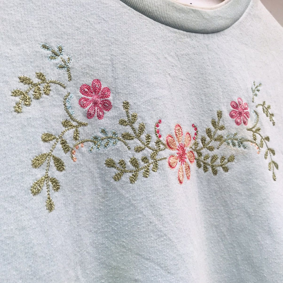 Vintage Vintage Double Crewneck Embroidered Sweatshirts Size US M / EU 48-50 / 2 - 3 Thumbnail