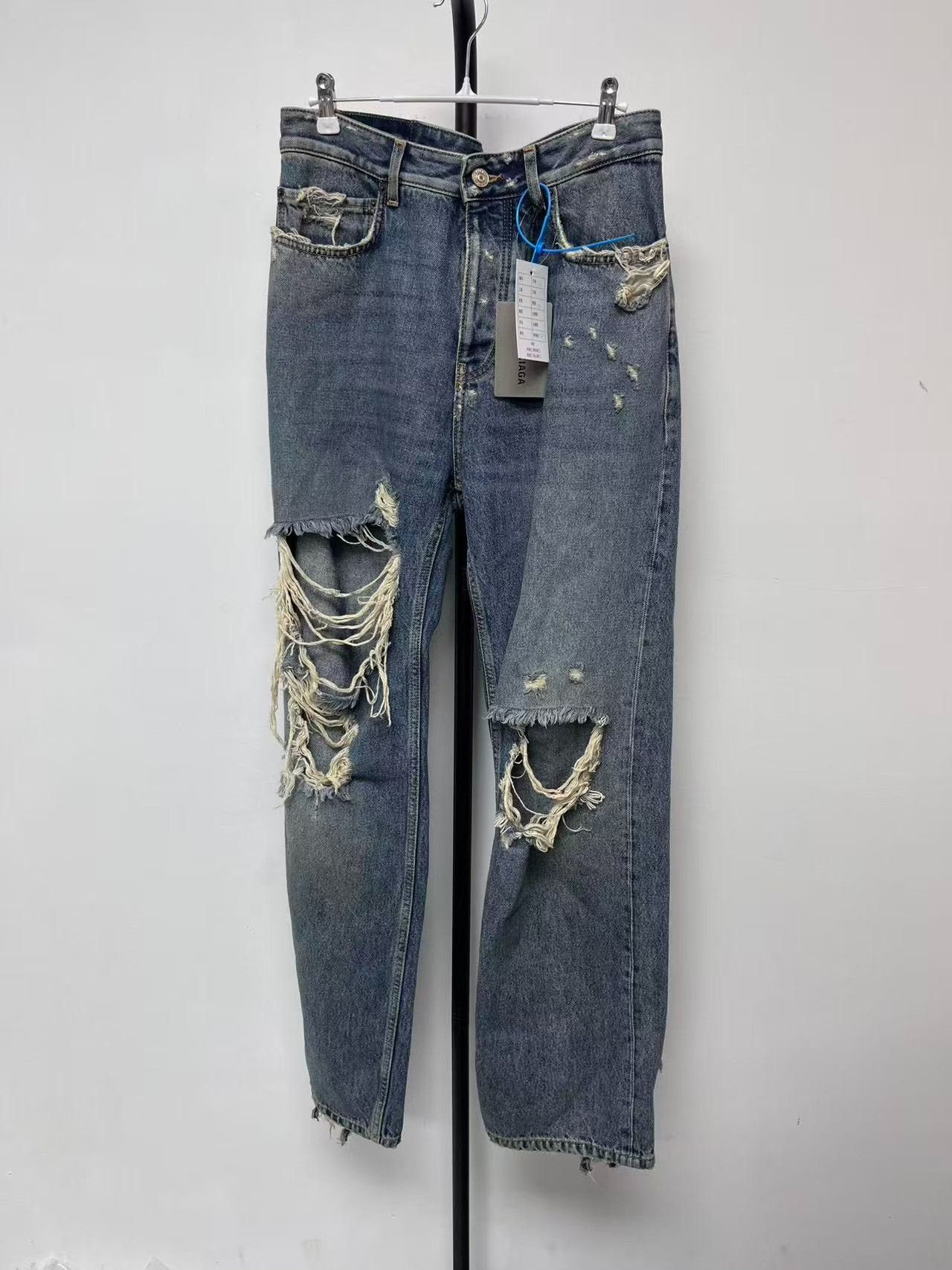 Balenciaga Balenciaga Men's Distressed Mid-Rise Straight Jeans Size US 30 / EU 46 - 1 Thumbnail
