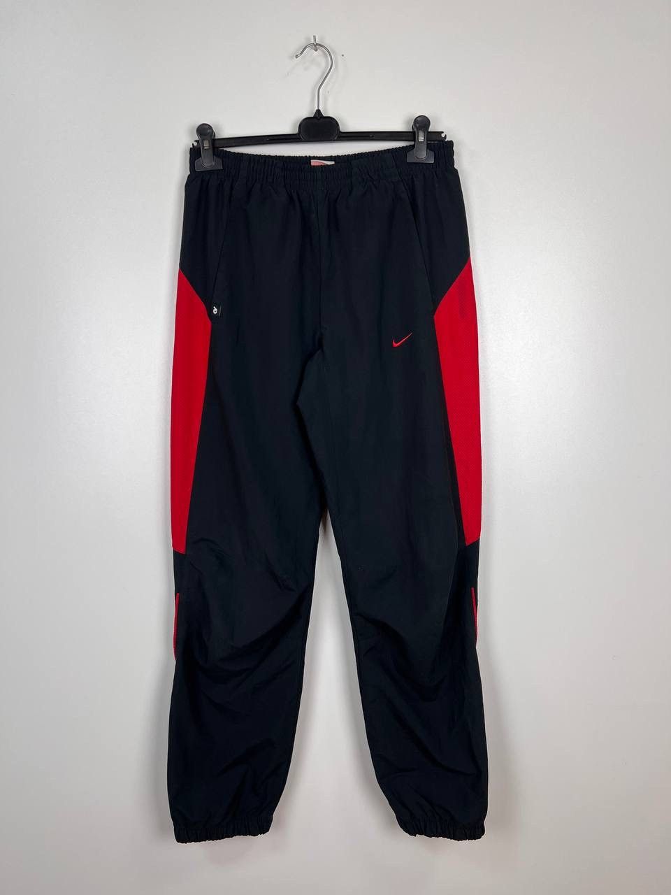 Nike Nike vintage streetwear pants size S/30 Size US 30 / EU 46 - 1 Thumbnail