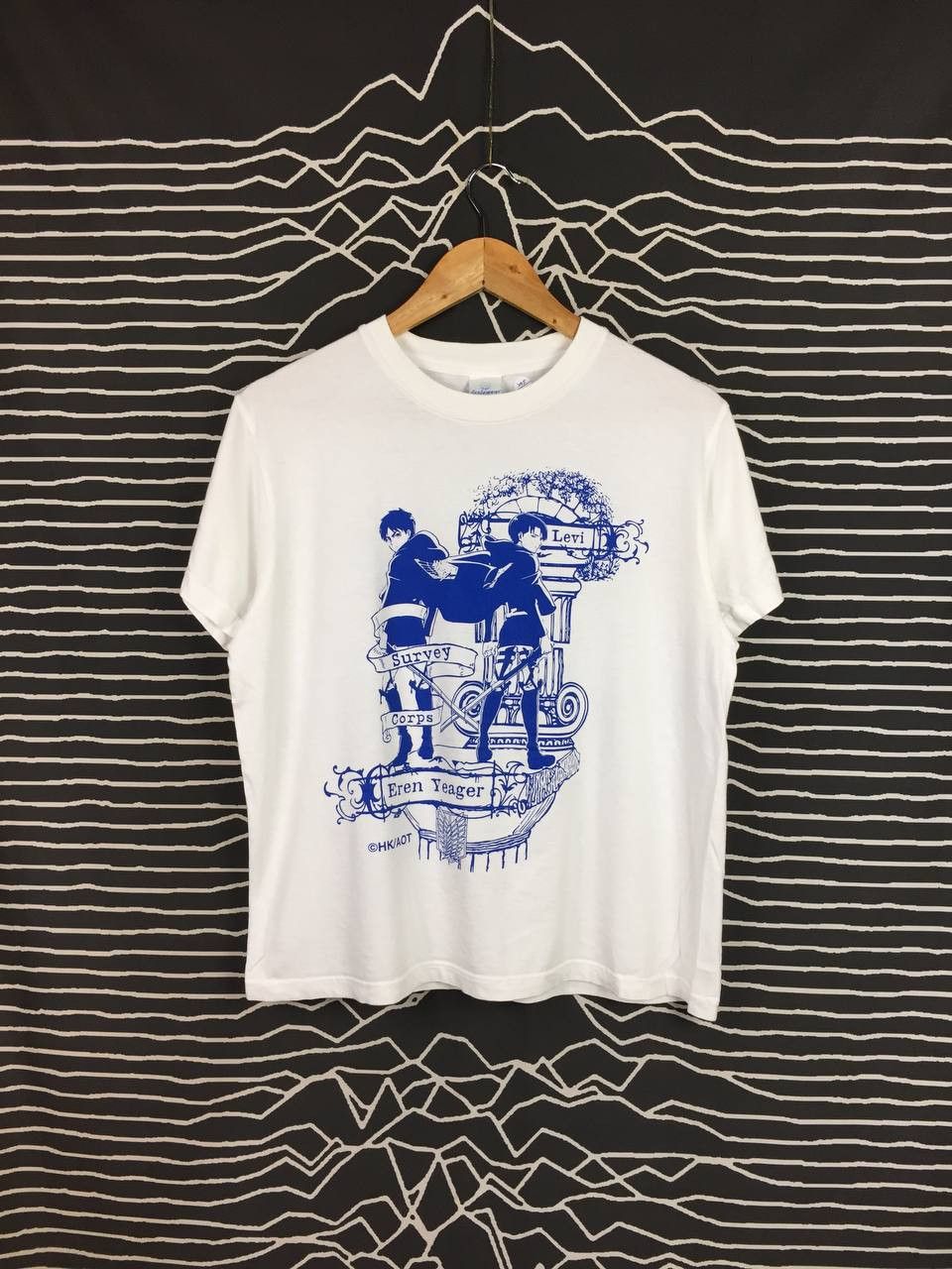 Anime Attack On Titan Survey Corps Anime Manga Tee Size US M / EU 48-50 / 2 - 2 Thumbnail