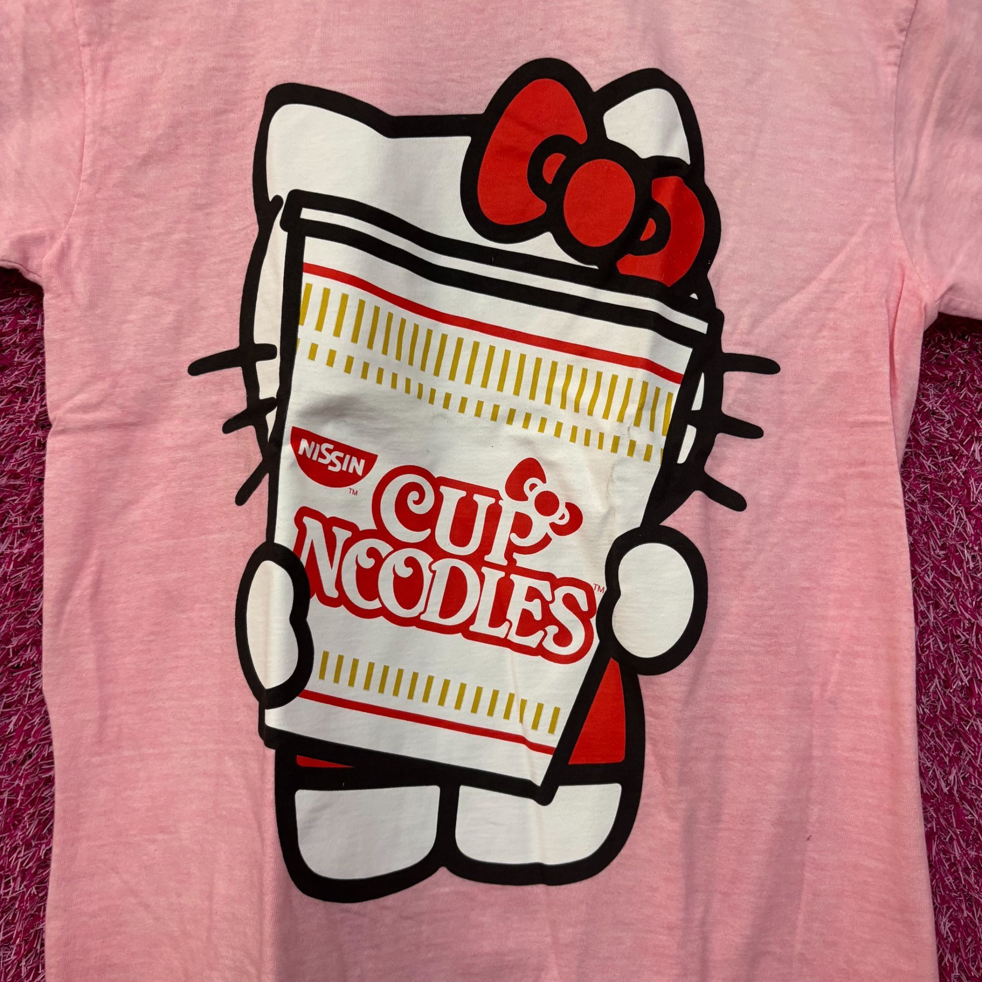 Other Sanrio Hello Kitty x Nissin Cup Noodles Pink T-Shirt Small Size S / US 4 / IT 40 - 2 Thumbnail