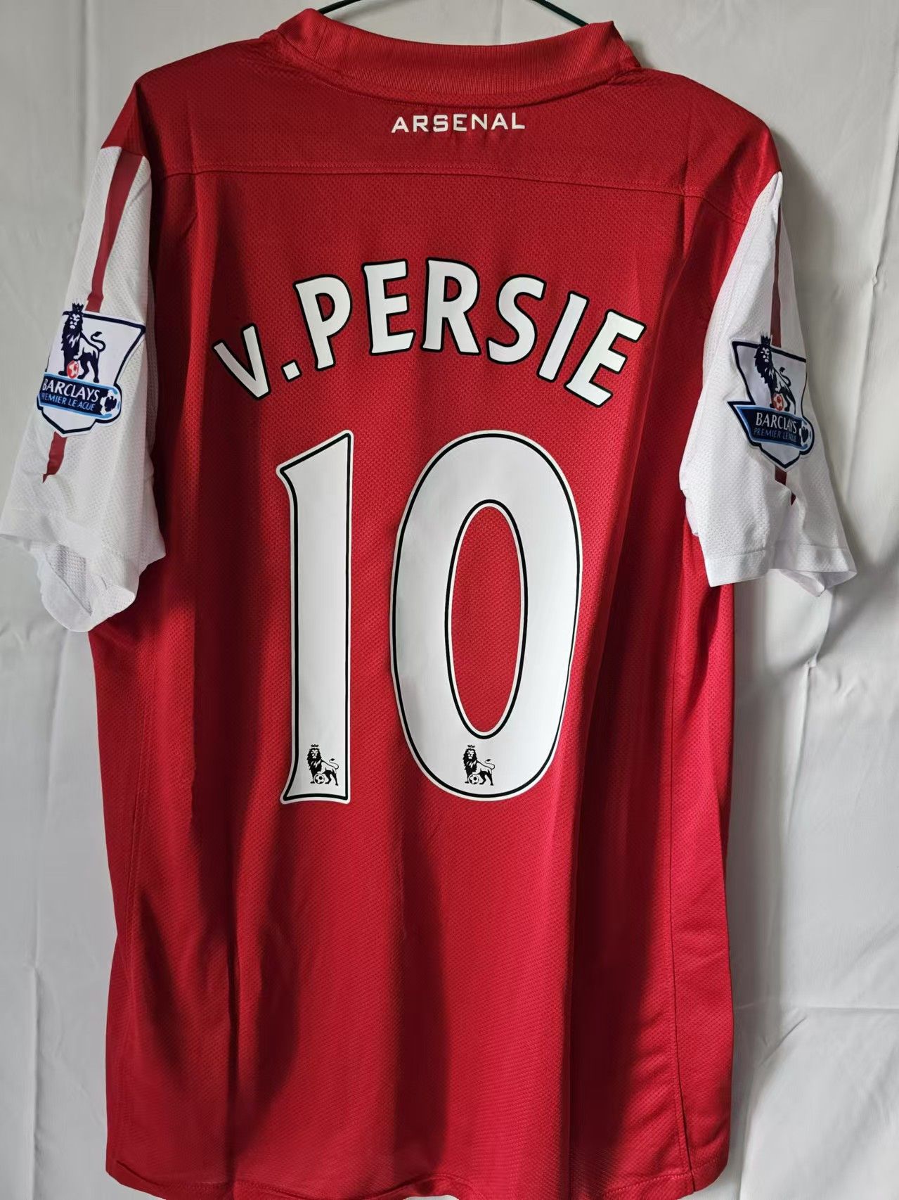 Other Arsenal #10 van Persie Jersey Home Size US XXL / EU 58 / 5 - 1 Thumbnail
