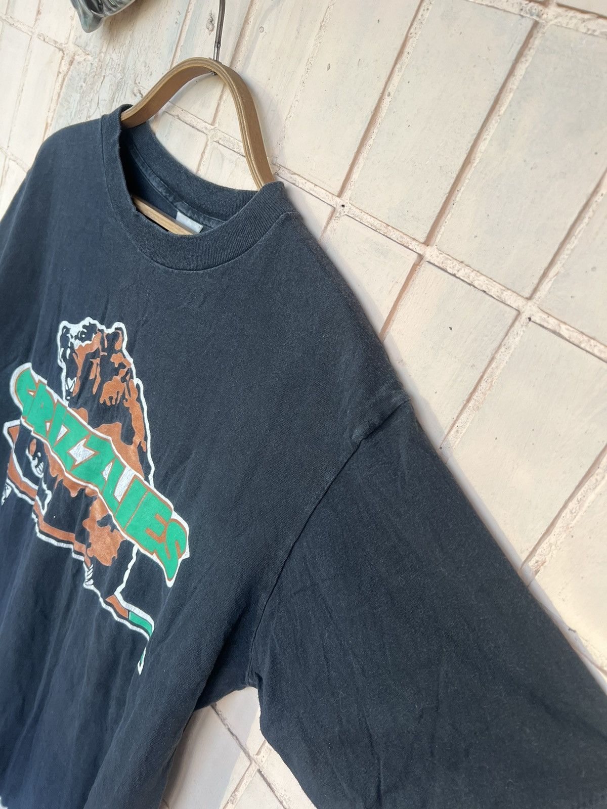 NHL Vintage Grizzlies NHL Single Stitch Rare 90s Shirt Size US M / EU 48-50 / 2 - 9 Thumbnail