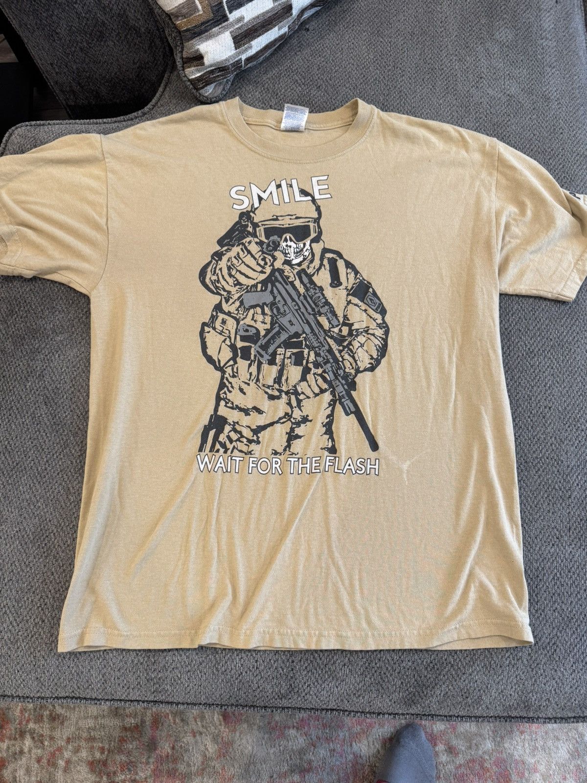 Gildan Gildan Smile Wait for the Flash Military Gun Shooting Size US L / EU 52-54 / 3 - 4 Thumbnail