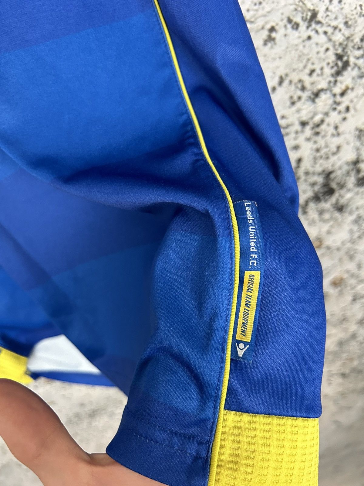 Macron Vintage Leeds United Macron Soccer Jersey Football Size US M / EU 48-50 / 2 - 7 Thumbnail