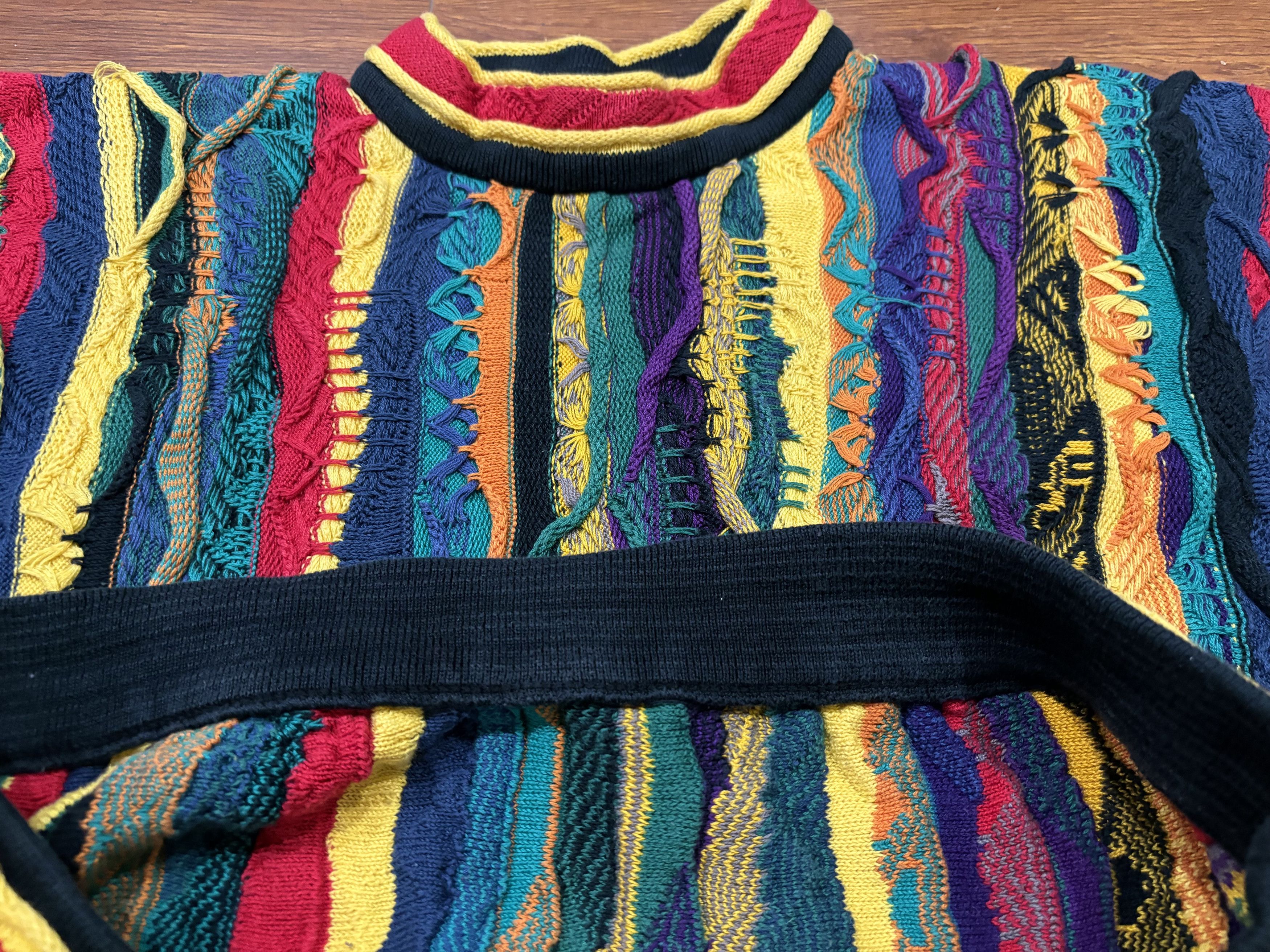 Coogi *RARE* Vintage 90s Coogi Knit Sweater Size US S / EU 44-46 / 1 - 5 Thumbnail