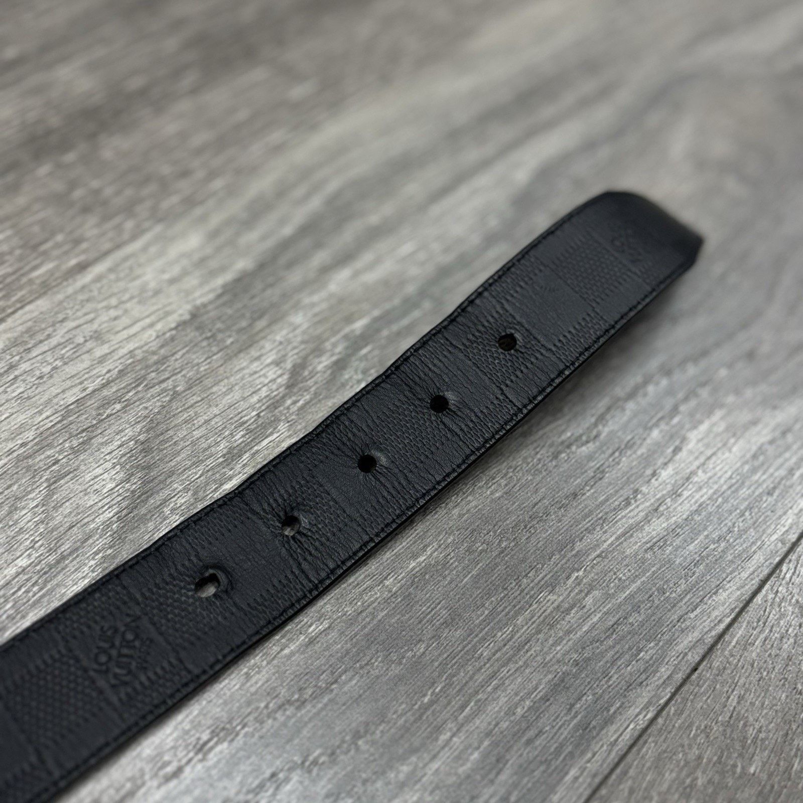 Louis Vuitton Louis Vuitton Leather Belt 110/44 Silver Buckle ' Black ' Size 44 - 5 Thumbnail
