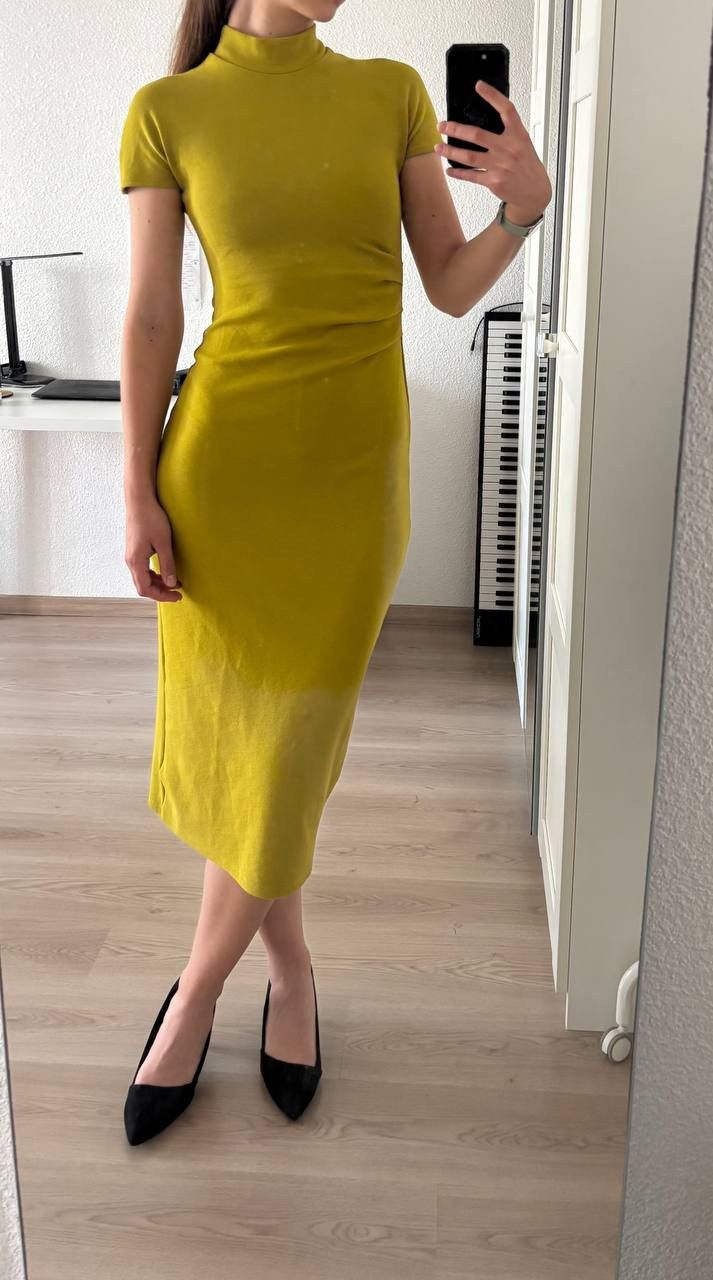 Zara Midi stretch dress Zara Size M / US 6-8 / IT 42-44 - 1 Thumbnail