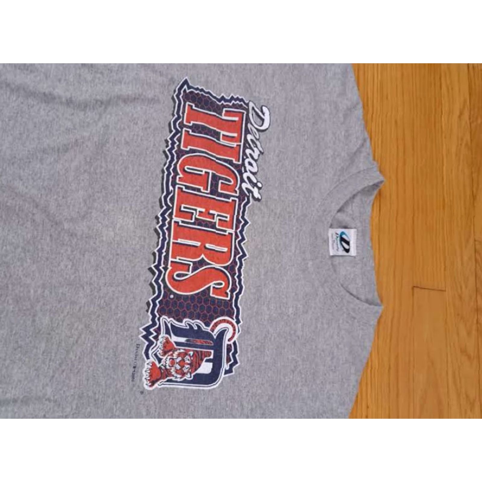 Vintage DYNASTY Detroit Tigers T-Shirt Gray XL Men Crew Neck Short Sleeve Graphic Print Tigers USA 2003 Dynasty Shirt Size US XL / EU 56 / 4 - 3 Thumbnail