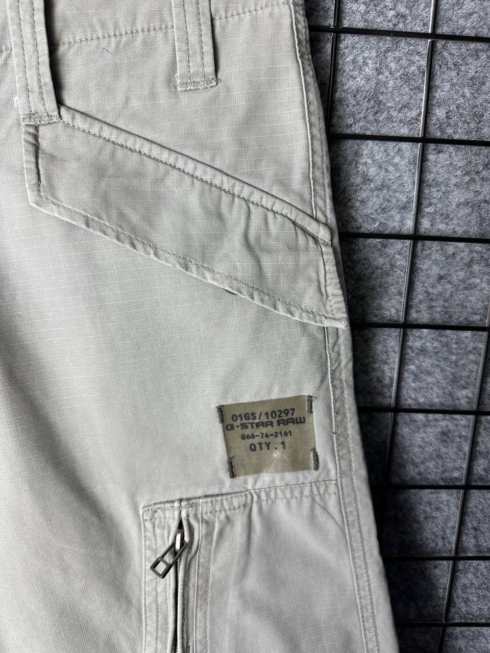 G-Star G star raw shorts multi pocket army size Small Size US 32 / EU 48 - 2 Thumbnail